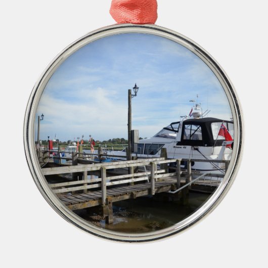 Motorboot op de rivier Blyth Metalen Ornament (Voorkant)