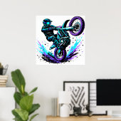 Motorcrossrijder doet een wheelie in levendige bew poster (Thuiskantoor)