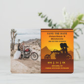 Motorfiets Couple Mountain Sunset Photo Weddenscha Save The Date (Staand voorkant)