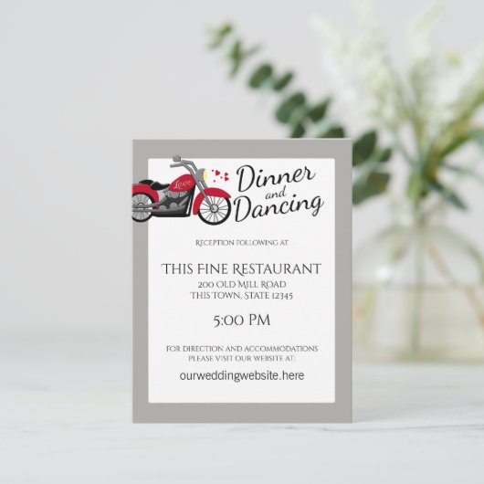 Motorfiets en harten bruiloft receptie kaart (Staand voorkant)