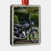Motorfiets en spitvuur metalen ornament (Rechts)