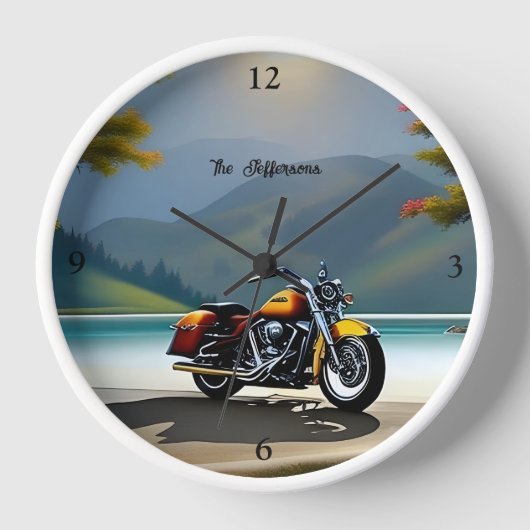 Motorfiets geparkeerd in de buurt van Lake (Voorkant)