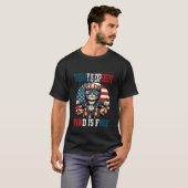 Motorfiets grappige Kat, 4 juli op vaderdag T-shirt (Voorkant volledig)