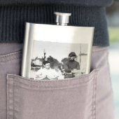  motorfiets met autowrakken en motorfiets met moto flacon (Voorbeeld)