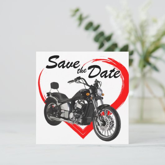 Motorfiets met rood harthuwelijk save the date (Staand voorkant)