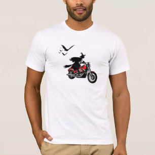 Motorfietsen die op hekse t-shirts rijden