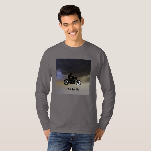 Motorfietsen en donkere wolken t-shirt (Voorkant volledig)