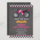 Motorfietsmeisje roze verjaardagsuitnodiging kaart (Voorkant / Achterkant)