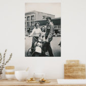 motorrijder en poster voor twee meisjes (Keuken)