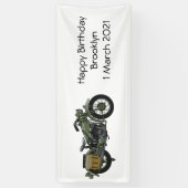 Motorrijwiel cartoon van militaire kruiser spandoek (Verticaal)