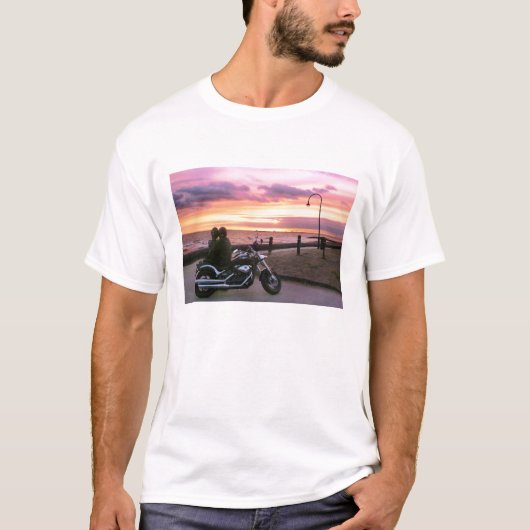 Motorrijwielovers op zonsondergang t-shirt (Voorkant)
