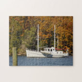 Motorzeilboot voor anker legpuzzel (Horizontaal)