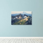 Mount Adams, The Tatoosh Range en Mount Rainier Canvas Afdruk (Insitu (Houten vloer))