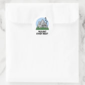 Mount Ever-rest Funny Sleeping Mountain Pun Ronde Sticker (Tas)