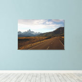 Mount Fitz Roy en Mount Cerro Torre Canvas Afdruk (Insitu (Houten vloer))