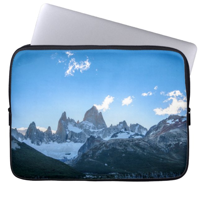Mount Fitz Roy Laptop Sleeve (Voorkant)