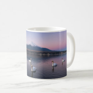 Mount Fuji Yamanaka-meer met zwanen Koffiemok
