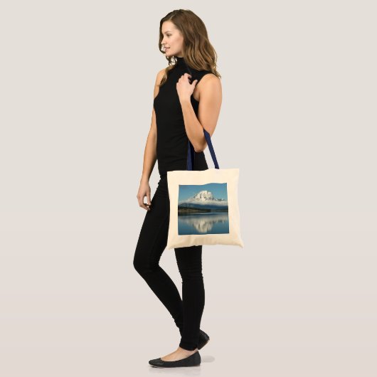 Mount Moran Reflection in Grand Teton Tote Bag (Voorkant (model))
