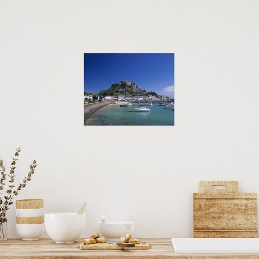 Mount Orgueil Castle and harbour, Gorey, Jersey Poster (Keuken)