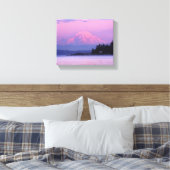 Mount Rainier bij zonsondergang Canvas Afdruk (Insitu (Slaapkamer))