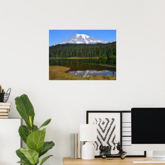 Mount Rainier en Reflection Lake Poster (Thuiskantoor)