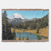Mount Rainier en Tipsoo Lake Landscape Deken (Voorkant)