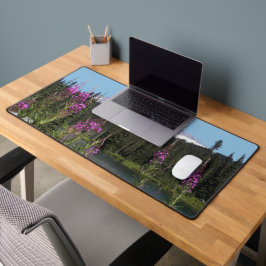 Mount Rainier en Wildflower Schilderachtig Landsch Bureaumat