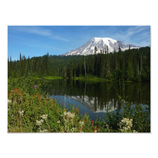 Mount Rainier Lake Reflectie met Wildflower Foto Afdruk (Voorkant)