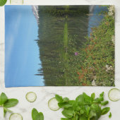 Mount Rainier Lake Reflectie met Wildflower Theedoek (Gevouwen)