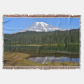 Mount Rainier Lake Reflectielandschap Deken (Voorkant)