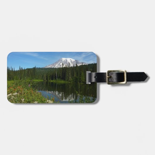Mount Rainier-meerreflectie met wilde bloemen Bagagelabel (Voorkant horizontaal)