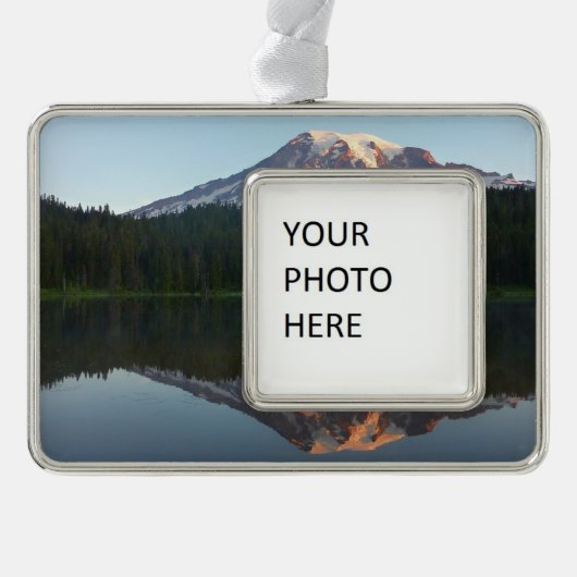 Mount Rainier Reflecteerde Sunrise I Verzilverd Omlijst Ornament (Voorkant)