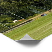 Mount Rainier torent boven voetbalveld Poster (Hoek)