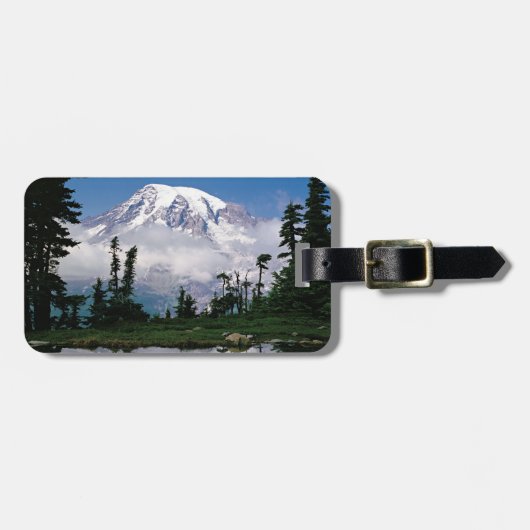 Mount Rainier weerspiegeld in een bergmeertje Bagagelabel (Voorkant horizontaal)