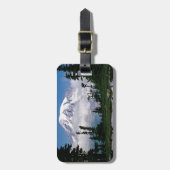 Mount Rainier weerspiegeld in een bergmeertje Bagagelabel (Voorkant verticaal)