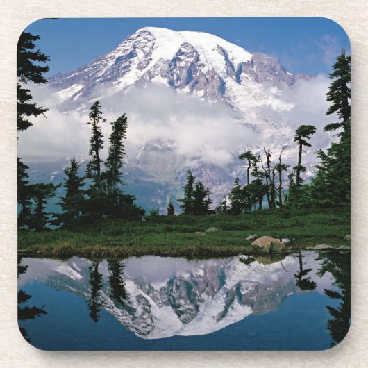 Mount Rainier weerspiegeld in een bergmeertje Onderzetter (Voorkant)