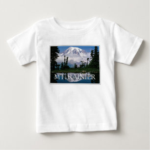 Mount Rainier Weerspiegeling in een bergvijver
