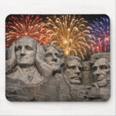 Mount Rushmore-humor met vuurwerk Muismat (Voorkant)