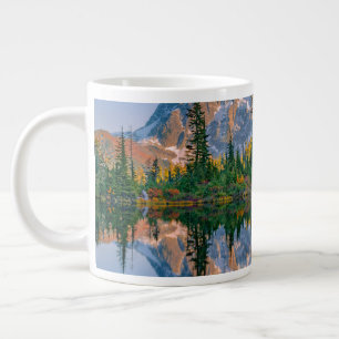 Mount Shuksan weerspiegeld in Reflection Lake Grote Koffiekop