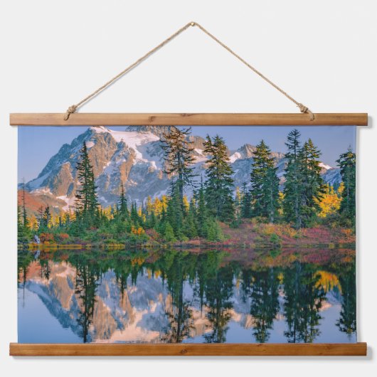 Mount Shuksan weerspiegeld in Reflection Lake Hangend Wandkleed (Voorkant)