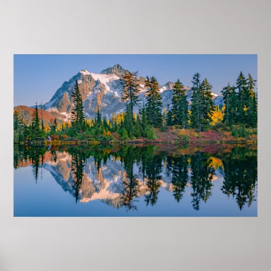 Mount Shuksan weerspiegeld in Reflection Lake Poster (Voorkant)