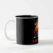 Mountain Adventure Coffee Mugs Tweekleurige Koffiemok (Links)