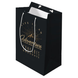 Mountain Adventure Rustic Congrats Afstuderen Medium Cadeauzakje