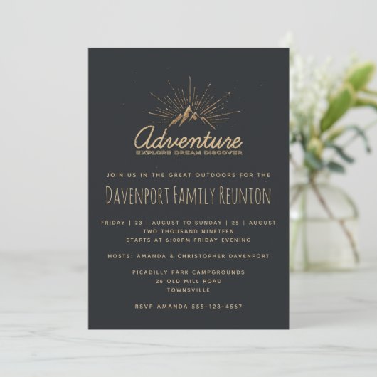 Mountain Adventure Rustic Family Reunion Invite Kaart (Staand voorkant)
