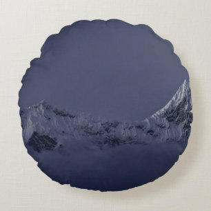 MOUNTAIN BEDEKT MET ICE ROND KUSSEN