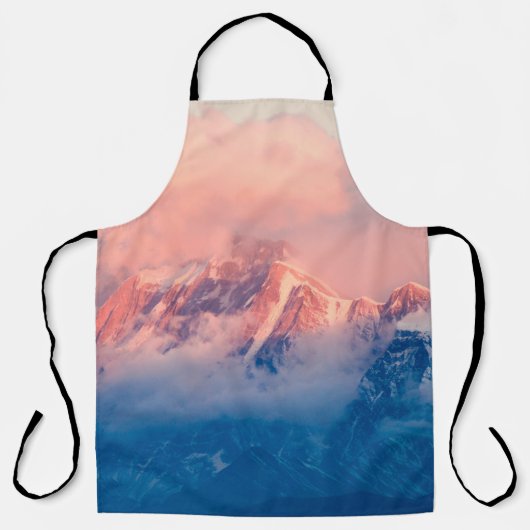MOUNTAIN BEDEKT MET SNEEUW OP DAG SCHORT (Voorkant)