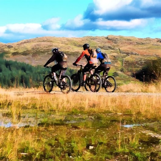 MOUNTAIN BIKING MUISMAT