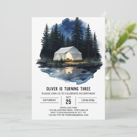 Mountain Campfire Camper Uitnodiging voor verjaard (Staand voorkant)