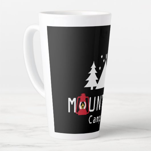 Mountain Camping Modern Badge Latte Mok (Linkerhoek)