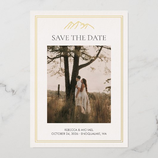 Mountain Destination Wedding Bewaar de datum Folie Uitnodiging (Voorkant)